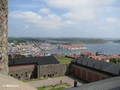 Carlstens Fästning, Grosser Burghof, Blick auf Handelskajen und Södra inloppet